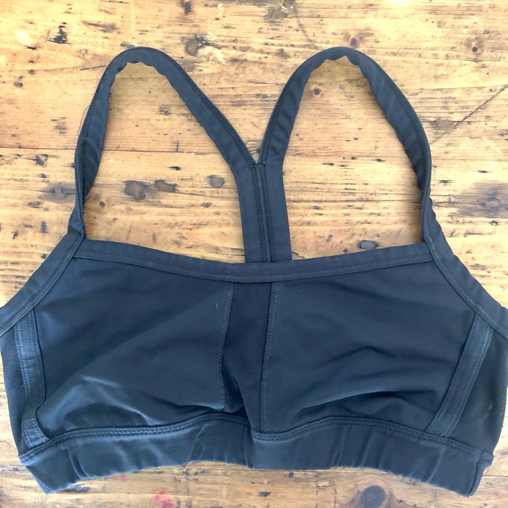 lululemon sports bra